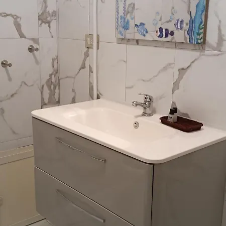 Casa Trentapassi Rivabella 2-6 Posti Letto 아파트 *