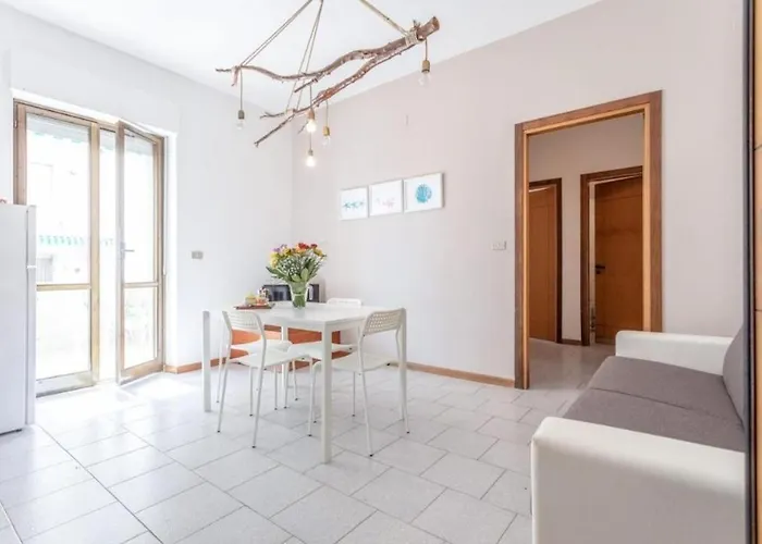 Apartment Casa Trentapassi Rivabella 2-6 Posti Letto